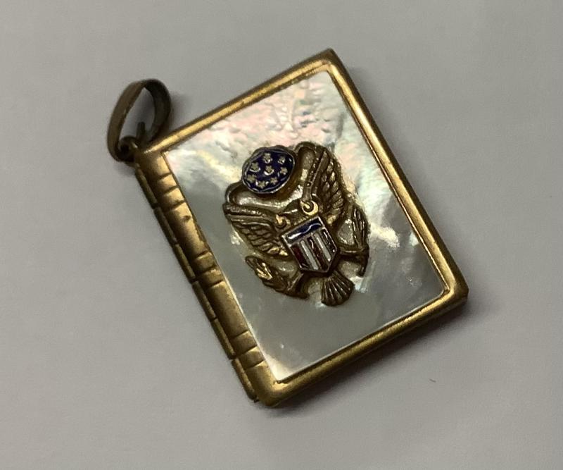 WWII SWEETHEART LOCKET