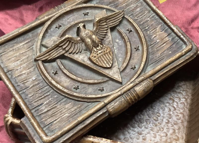 WWII  AMERICAN TRINKET BOX