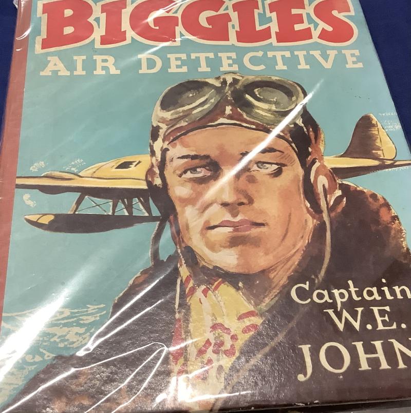 ‘BIGGLES’ AIR  DETECTIVE BOOK