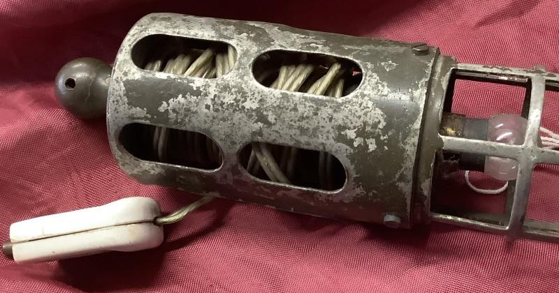 WWII VEHICLE INSPECTION LAMP