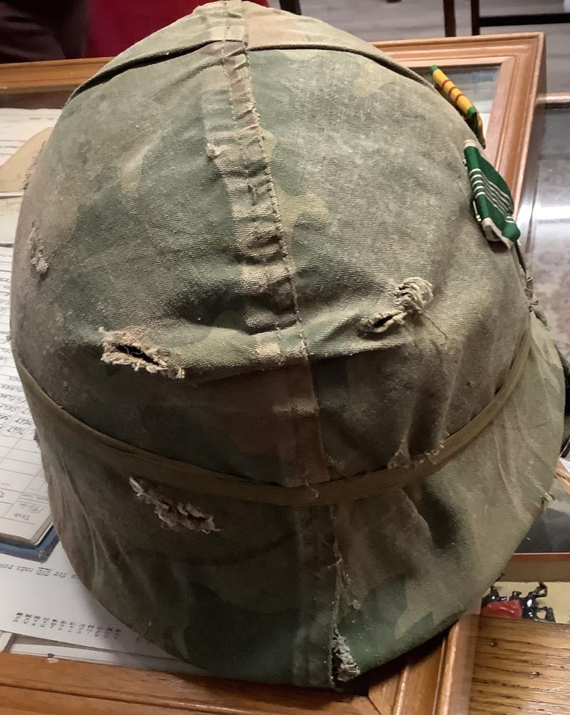 US MI VIETNAM  WARTIME ERA HELMET