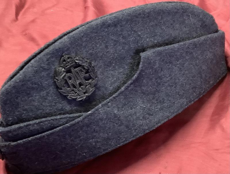 WWII RAF SIDE CAP WITH CAP BADGE