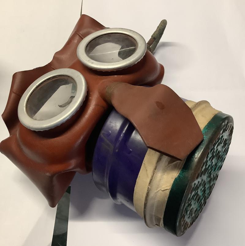 WWII CHILDREN,S MICKEY MOUSE GAS MASK