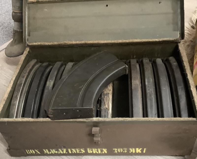 WWII  BRENN GUN CASE  & MAGAZINES